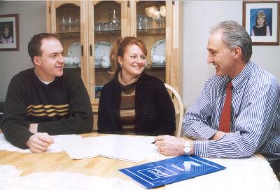 buyers.jpg (22330 bytes)